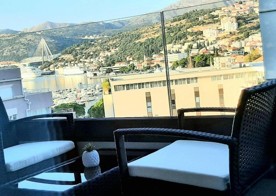 Gorgeous Dubrovnik Sea View Apartment With Free Parking Exterior photo