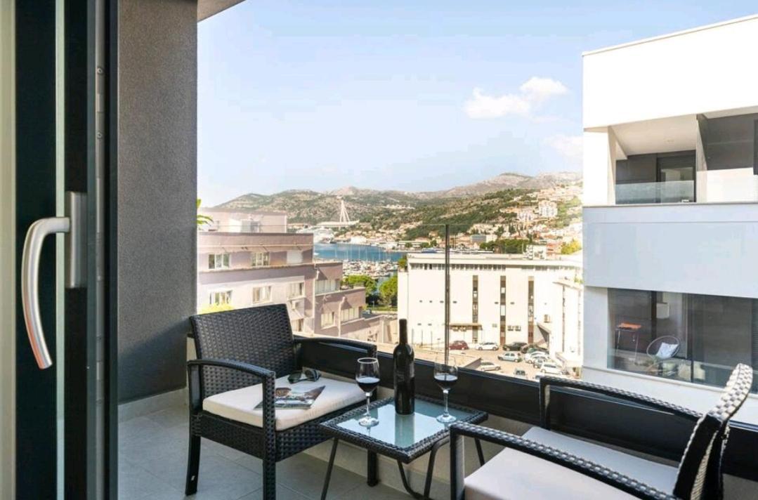 Gorgeous Dubrovnik Sea View Apartment With Free Parking Exterior photo